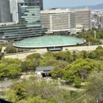 大阪城天守から見た大阪城ホール